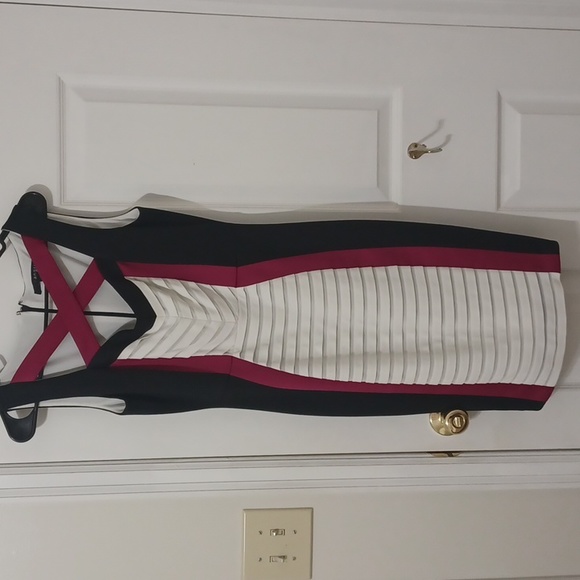 Sangria Tri Colored Dress - Picture 2 of 6